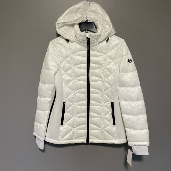 Michael Michael Kors Missy Puffer Jacket in White - Picture 4 of 12